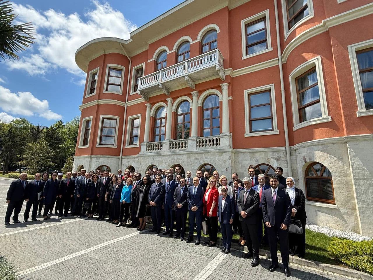 თურქეთის საგარეო საქმეთა სამინისტროს სტამბოლის წარმომადგენლობის მიერ ორგანიზებული შეხვედრა
